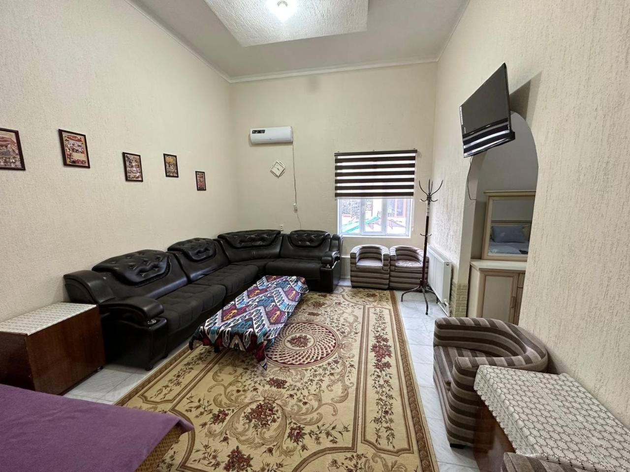 Hostel Nabi Bobo Samarcande Extérieur photo