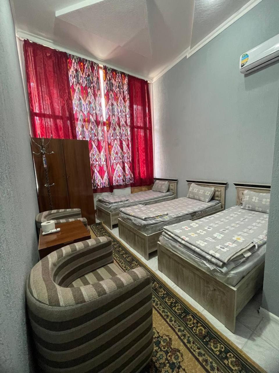 Hostel Nabi Bobo Samarcande Extérieur photo