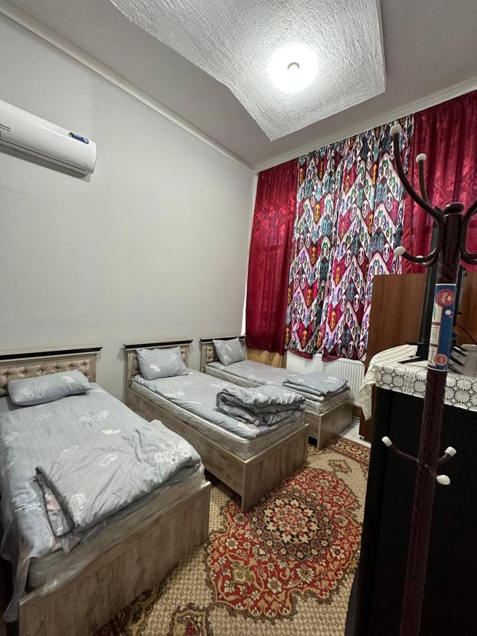 Hostel Nabi Bobo Samarcande Extérieur photo