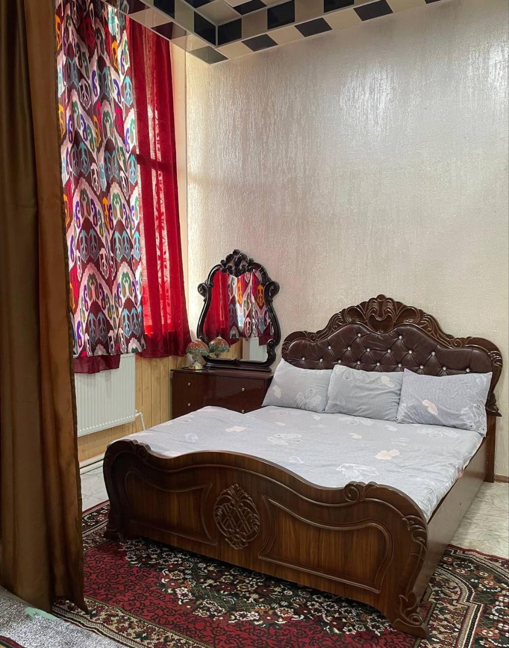 Hostel Nabi Bobo Samarcande Extérieur photo